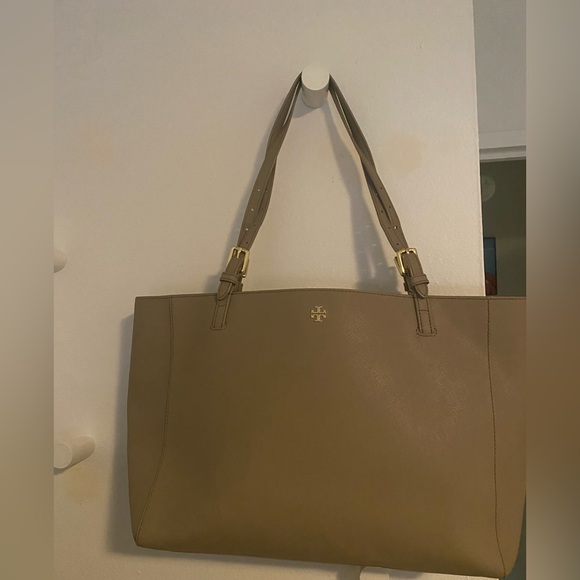 Tory Burch Extra Large Tote. Like New! - Picture 2 of 15